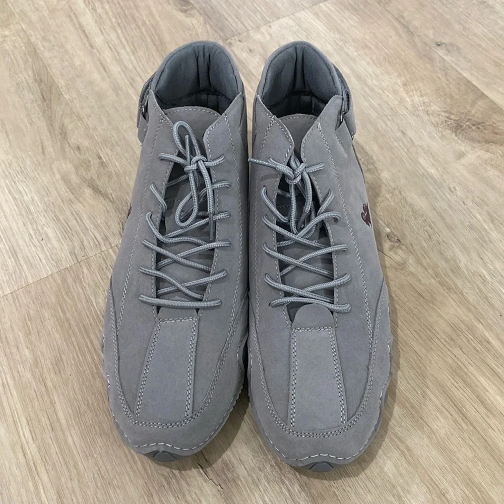 NEW Men’s Lansgeling Suede Chukka Sneakers